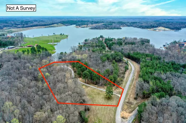 1570 Reedy Creek Rd,  Huntingdon,  TN 38344