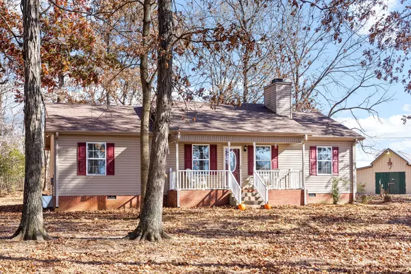 6041 McDaniels Rd, Springfield, TN 37172
