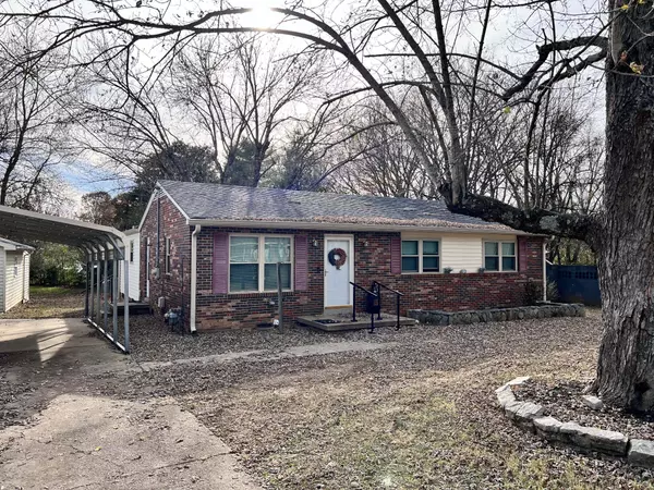Murfreesboro, TN 37130,2014 Lynch Dr
