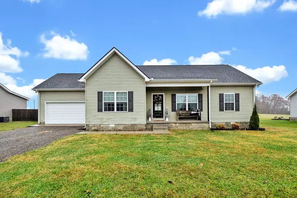 190 Parker Dr, Bradyville, TN 37026