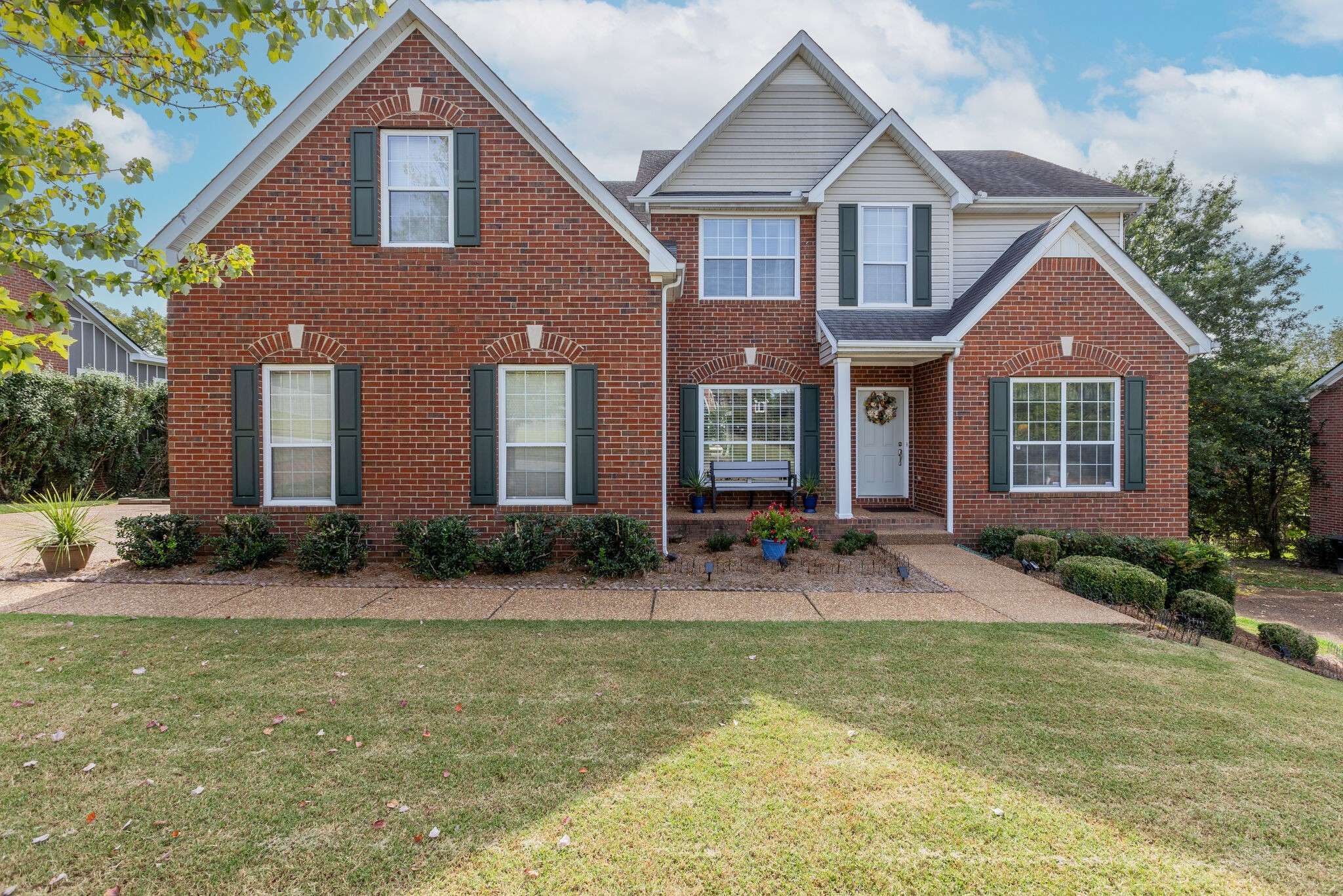 352 Dandridge Dr, Franklin, TN 37067