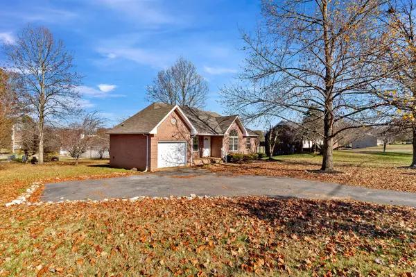 Portland, TN 37148,866 College St