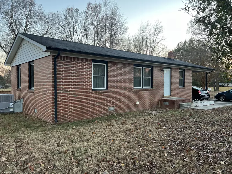 114 Cindys Ct, Estill Springs, TN 37330