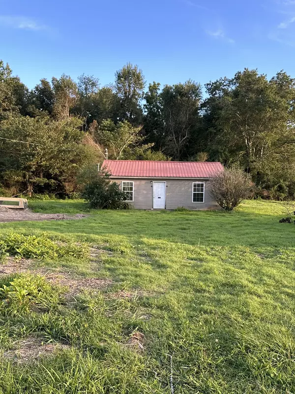 Bradyville, TN 37026,1121 Spry Rd