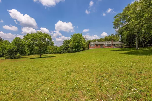 Nashville, TN 37209,7330 Charlotte Pike