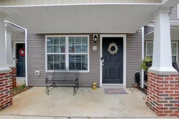 Clarksville, TN 37040,955 Big Sky Dr #S