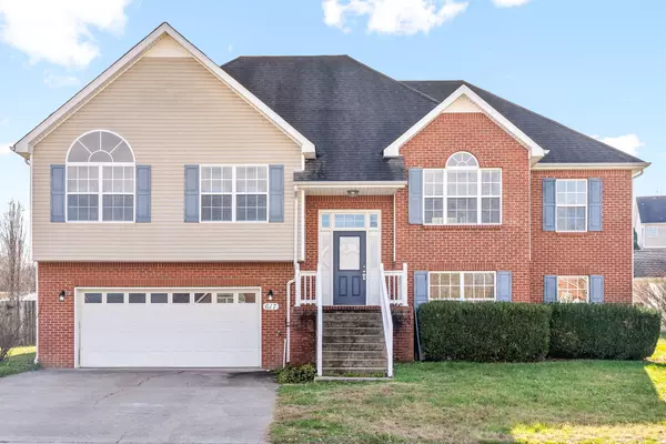 Clarksville, TN 37040,617 Winding Bluff Way