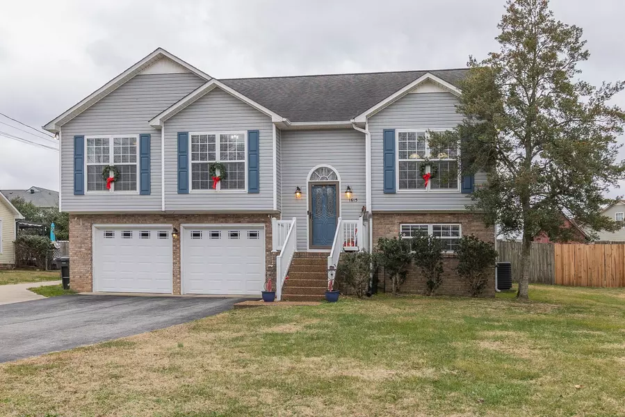 1615 Lillian Cir, Columbia, TN 38401