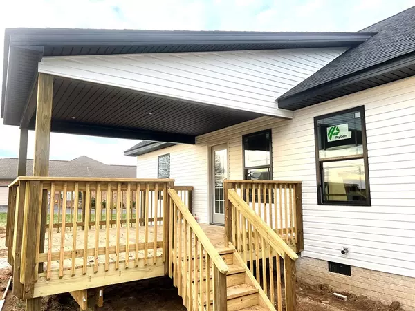 Hopkinsville, KY 42240,1 PETSCH LANE