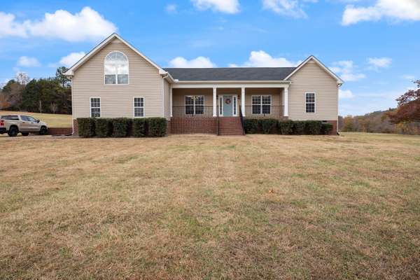 1424 Saint Paul Rd,  Charlotte,  TN 37036