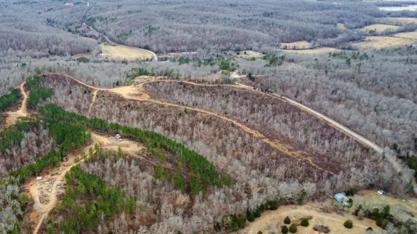 Linden, TN 37096,0 Deer Creek Rd