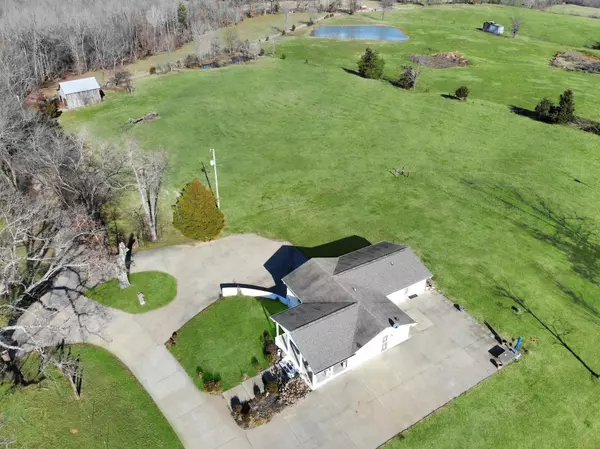 Woodlawn, TN 37191,3067 Jim Ledford Rd