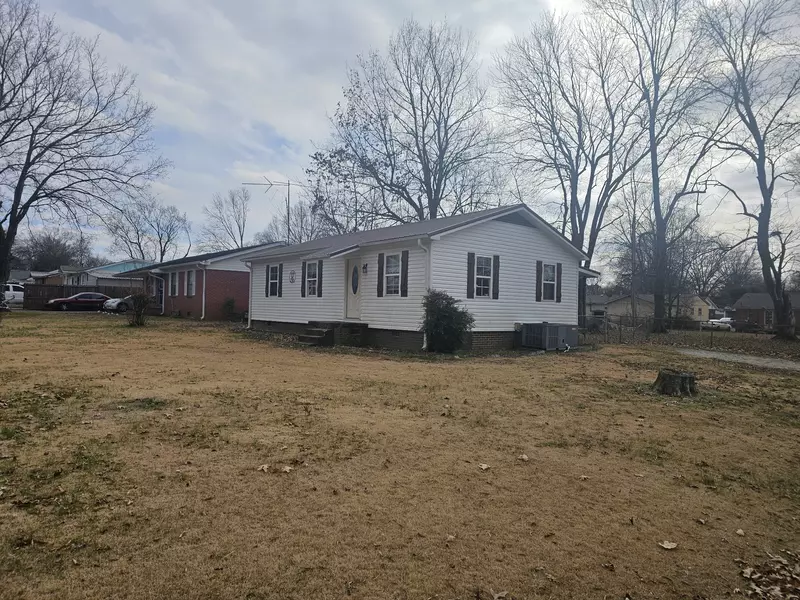 2412 Mape St, Humboldt, TN 38343