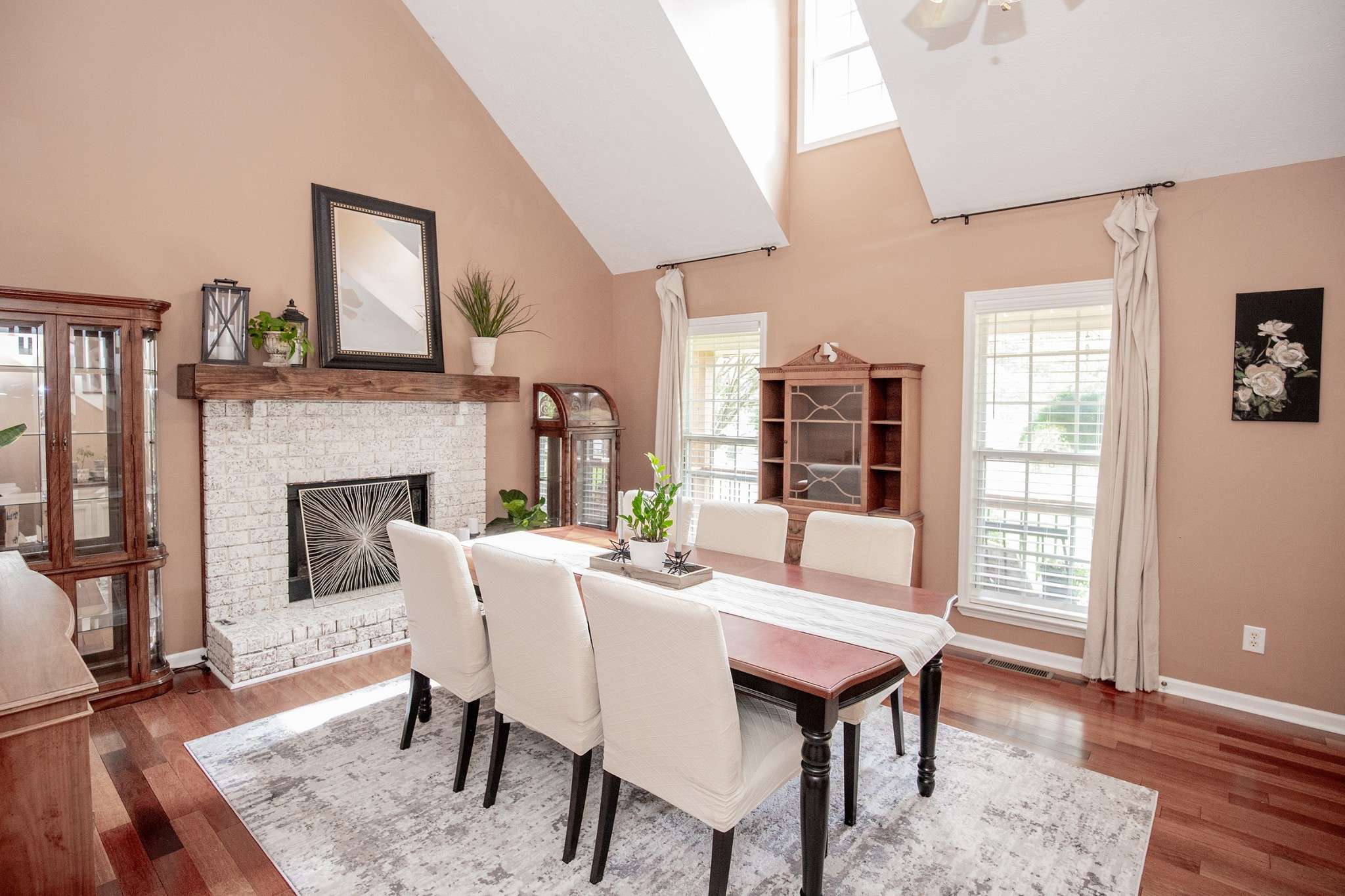 102 Spicer Ct,  White House,  TN 37188
