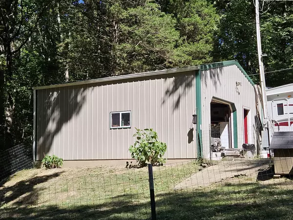 Westmoreland, TN 37186,212 Carter Ridge Rd