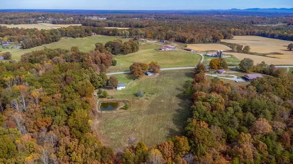 Deer Lodge, TN 37726,4977 Nashville Hwy