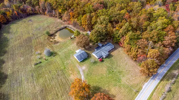 Deer Lodge, TN 37726,4977 Nashville Hwy