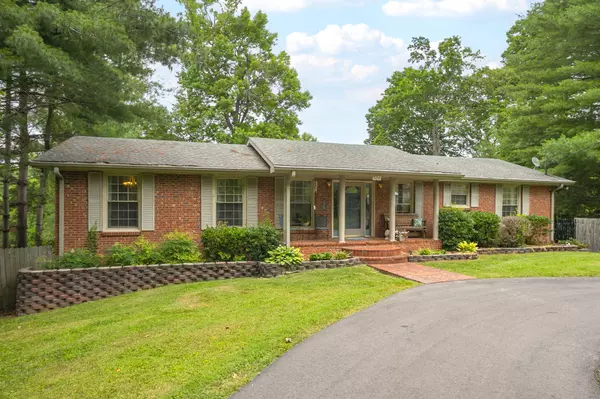 306 Estate Dr,  Mount Juliet,  TN 37122