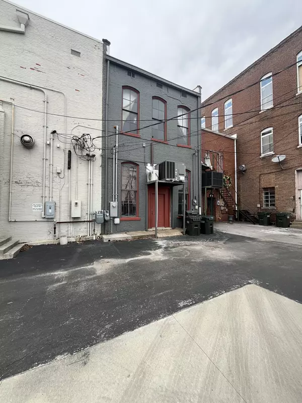 Hopkinsville, KY 42240,610 S Main St