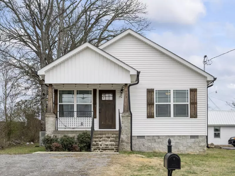 802 Sevier St, Shelbyville, TN 37160