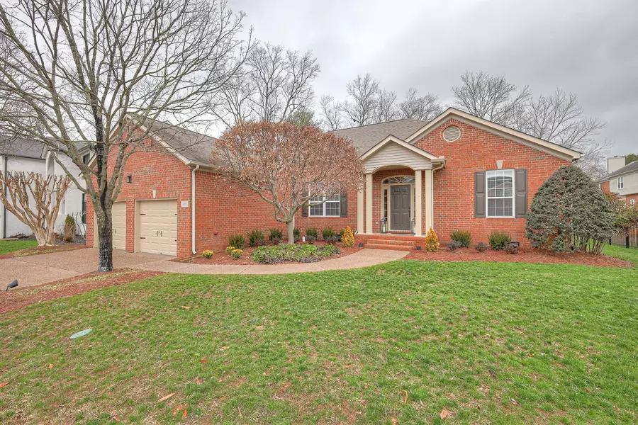 2106 Wimbledon Cir, Franklin, TN 37069