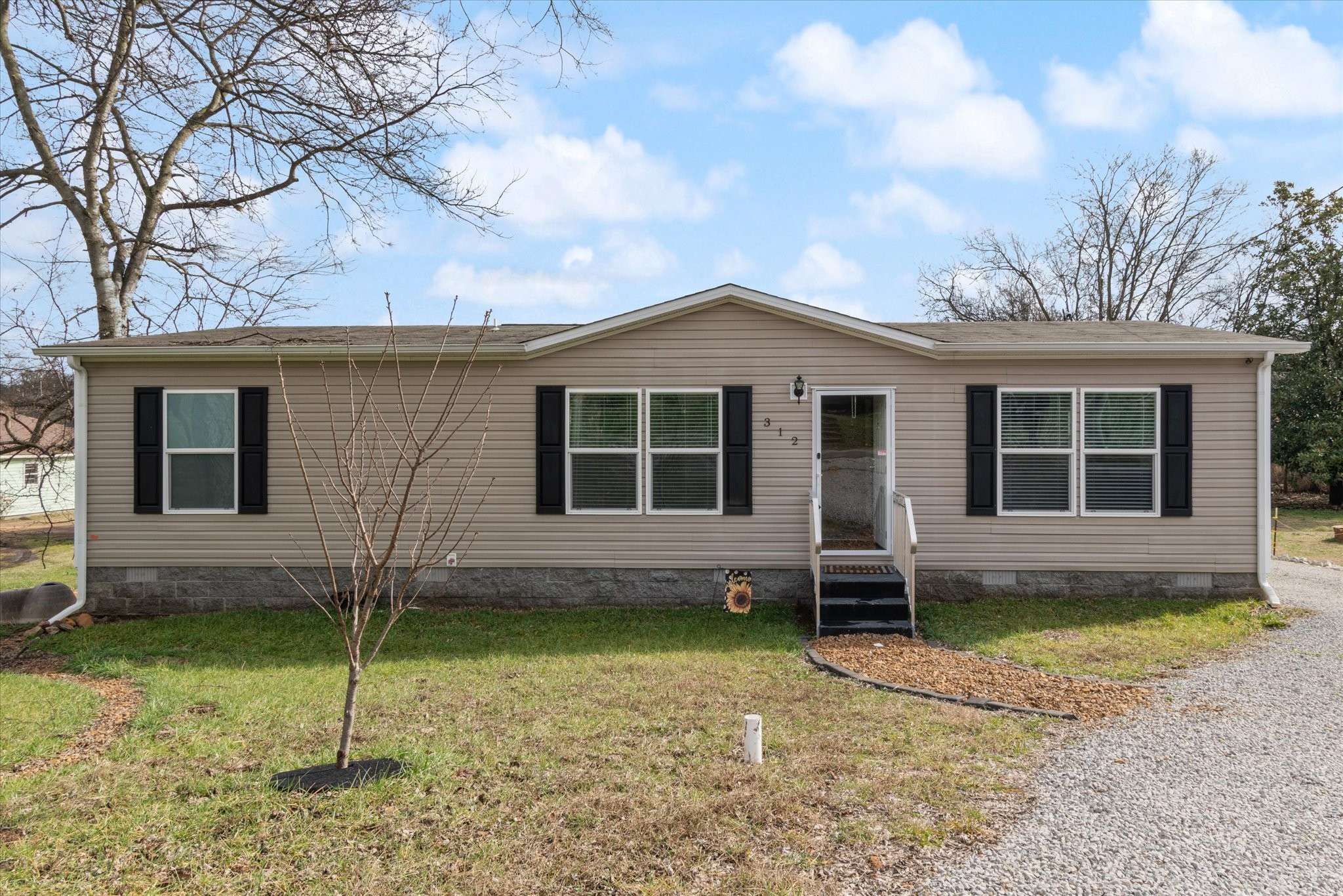 312 Carpenter St, Mount Pleasant, TN 38474