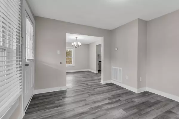 Columbia, TN 38401,302 N Frierson St