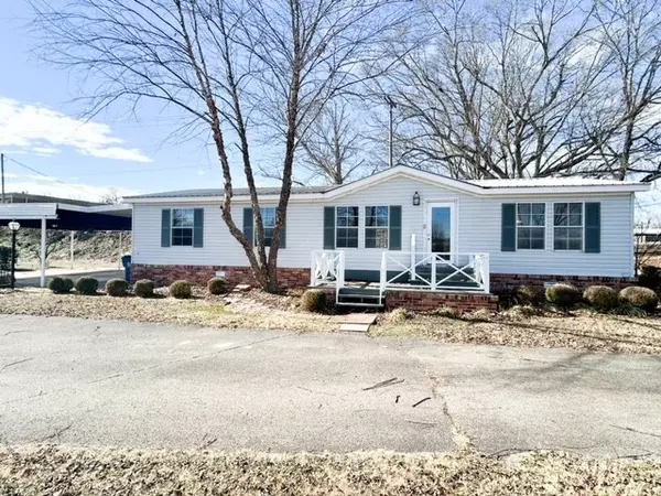 Bruceton, TN 38317,30996 Broad St