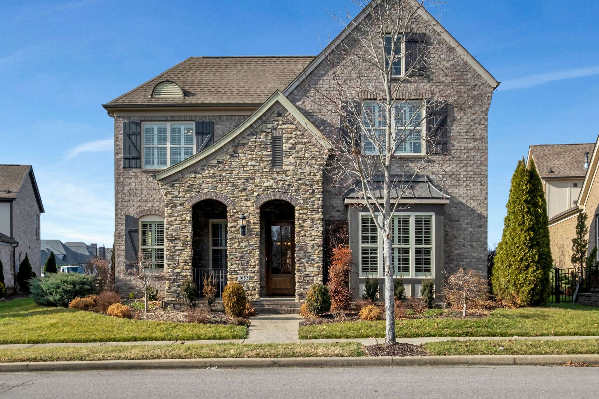 1652 Noah Ln, Gallatin, TN 37066