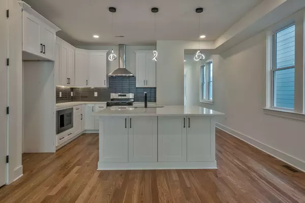 Nashville, TN 37206,2407A Emmett Ave