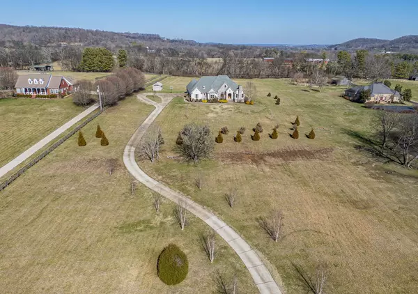 Columbia, TN 38401,1120 Sequoya Trl