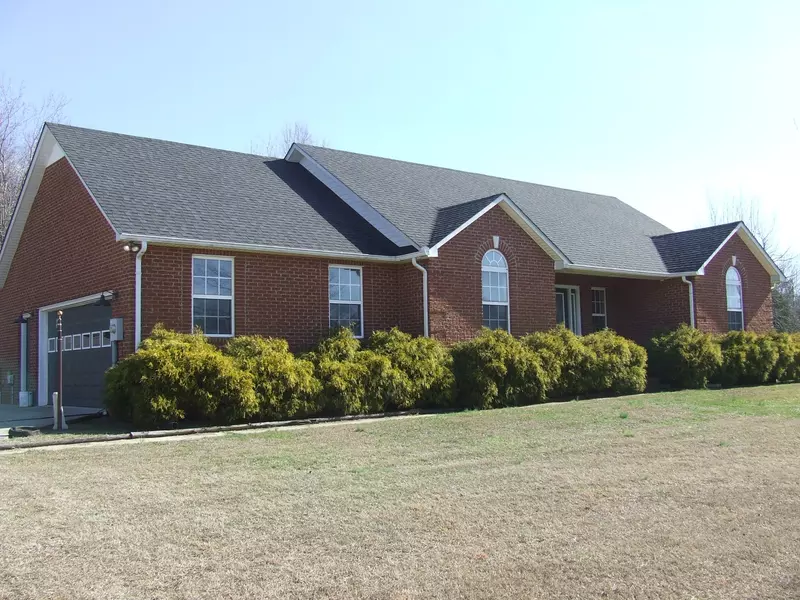 144 Lake Villa Cir, Morrison, TN 37357