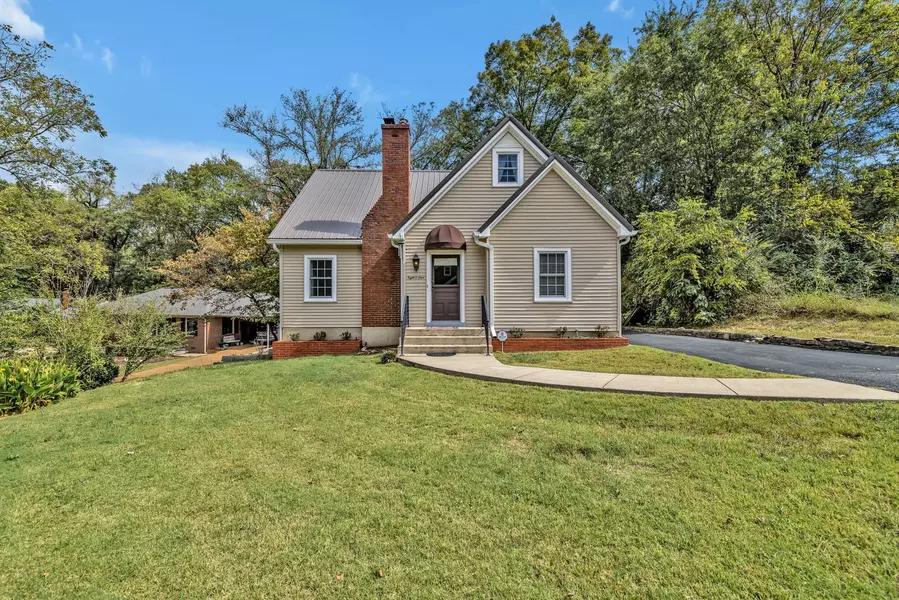 801 Elm St, Columbia, TN 38401