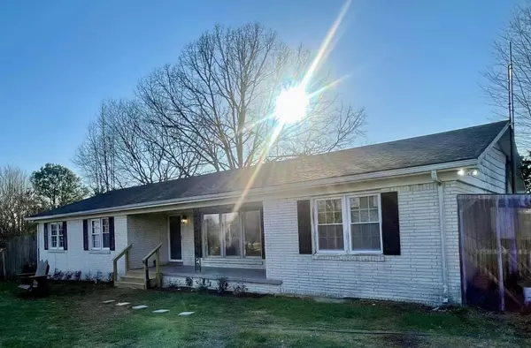 51 Dave Hill Rd, Lawrenceburg, TN 38464
