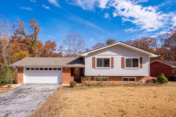 525 Briar Park Lane, Hixson, TN 37343