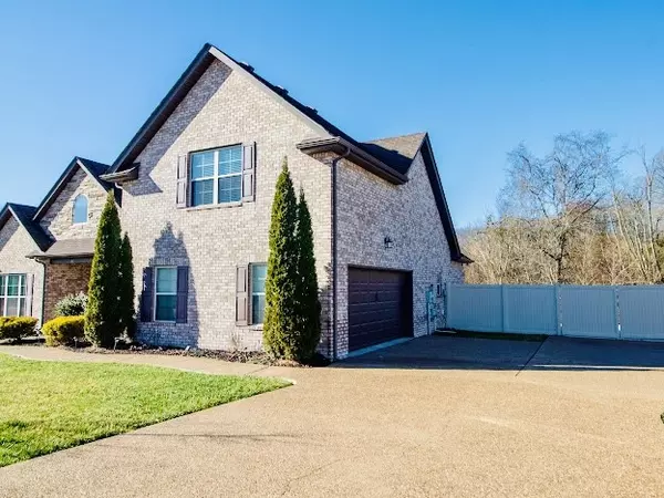 La Vergne, TN 37086,216 Sparrow Gap Dr