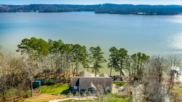 Soddy Daisy, TN 37379,9856 Waterside Way