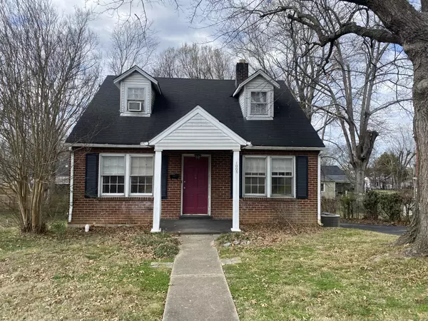 1005 Fleming St, Columbia, TN 38401