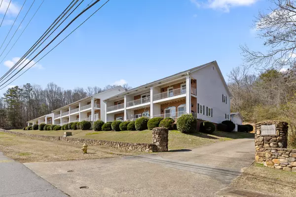 Chattanooga, TN 37415,4139 Mountain Creek Road