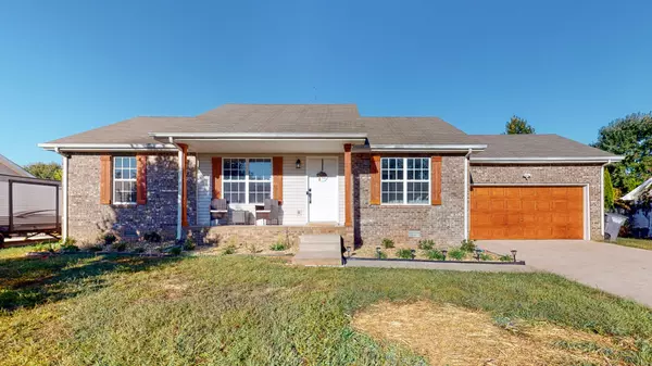 2242 Kim Dr, Clarksville, TN 37043