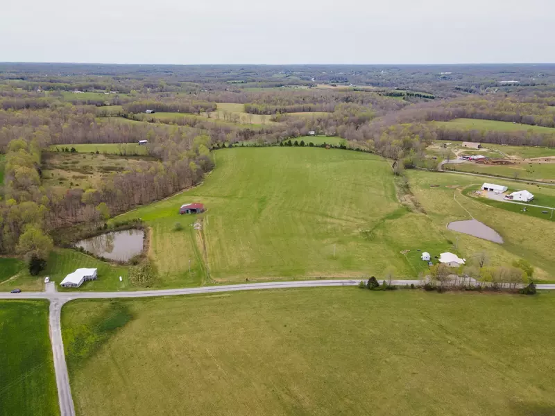 1065 Nimm Rd, Red Boiling Springs, TN 37150