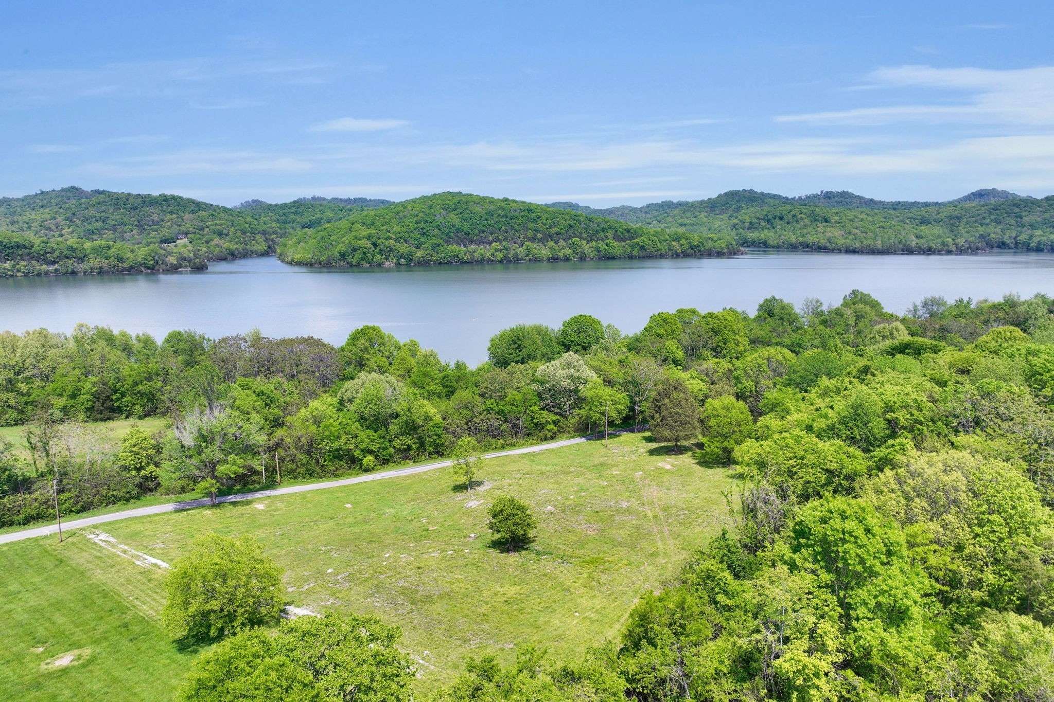 560 Sullivan Bend Rd, Elmwood, TN 38560