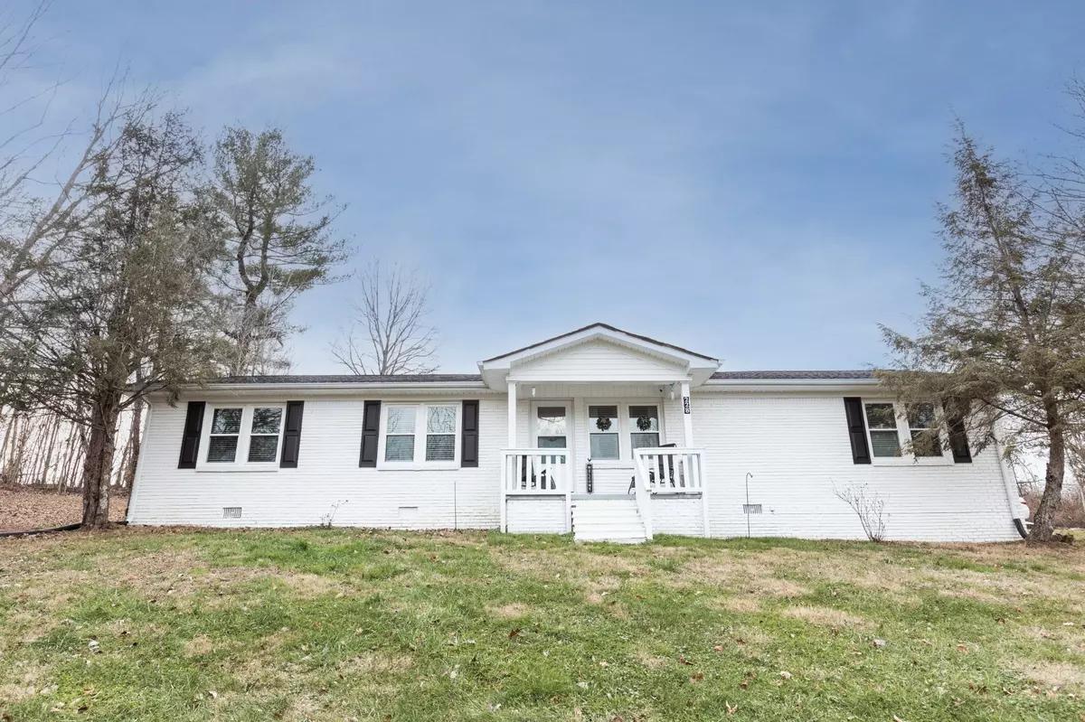 Westmoreland, TN 37186,228 Howell Rd