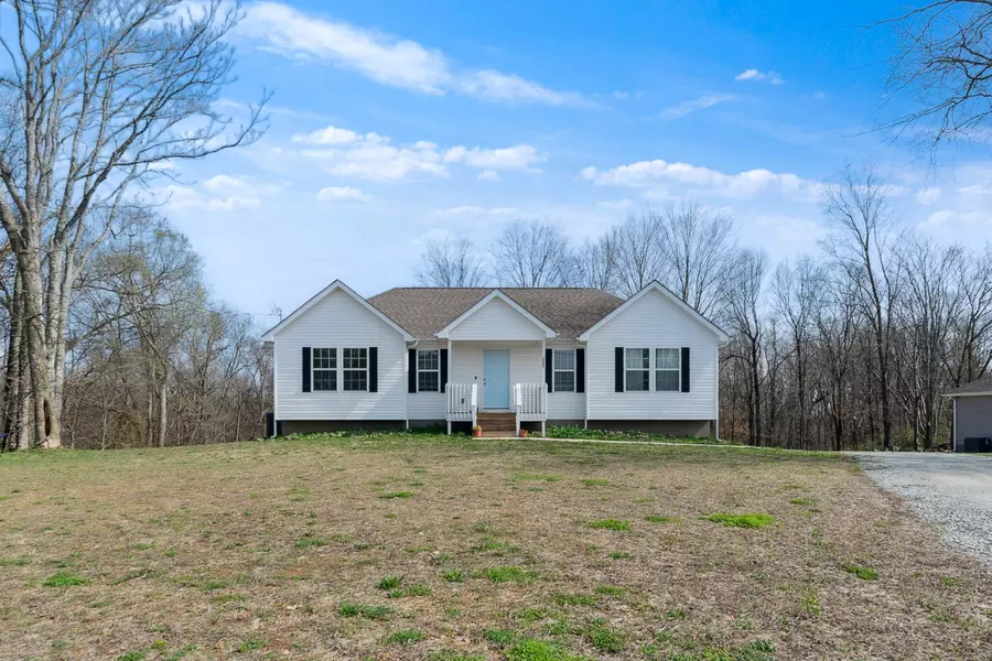 2092 Garner Rd, Mount Pleasant, TN 38474