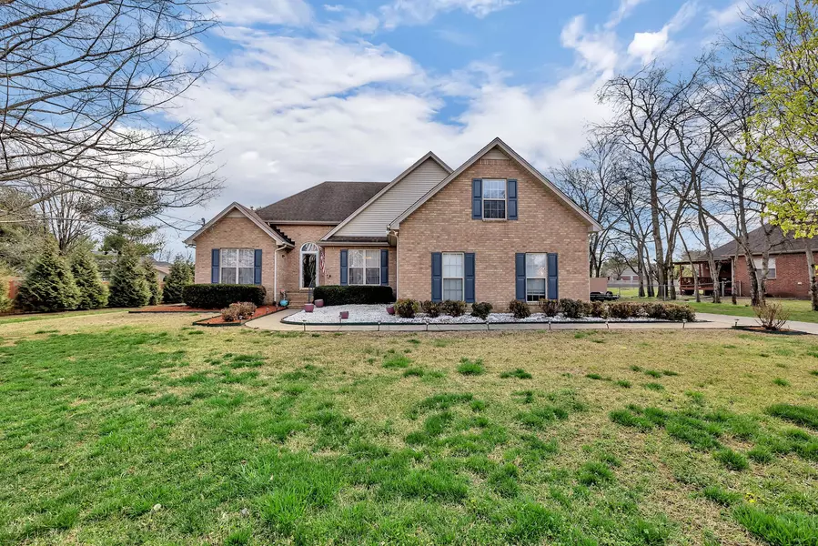 209 Fieldstone Dr, Murfreesboro, TN 37127