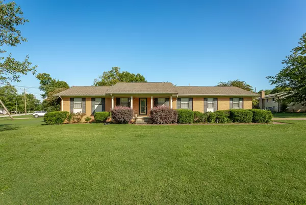 7301 Midfield Drive,  Chattanooga,  TN 37421