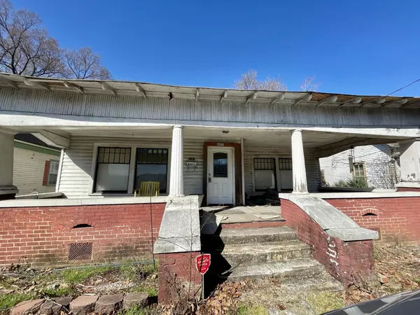 Chattanooga, TN 37409,4803 St Elmo Avenue