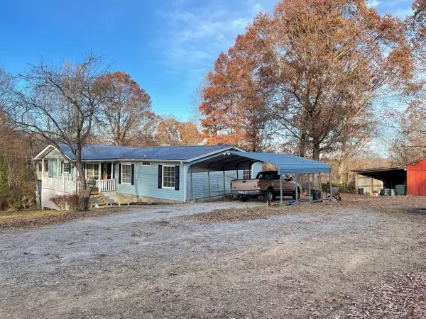 White Bluff, TN 37187,1172 Pack Rd