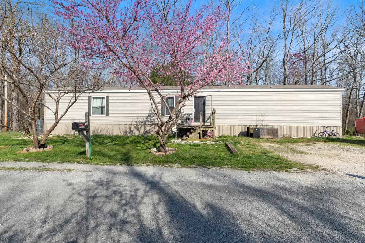 Camden, TN 38320,173 Lone Oak Ln