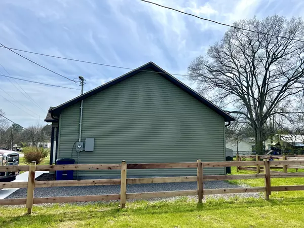 Shelbyville, TN 37160,121 Locust Street